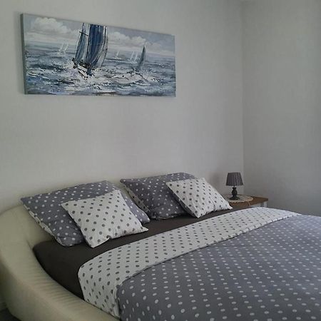 Apartman Kovacic - Knin Buitenkant foto