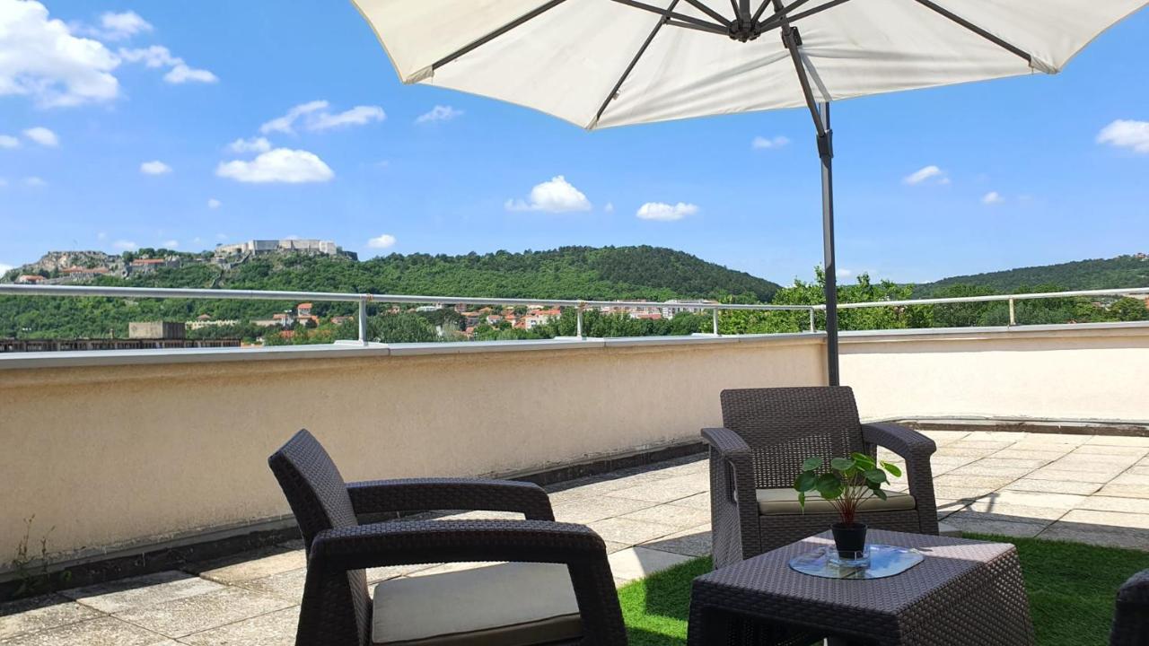 Apartman Kovacic - Knin Appartement Buitenkant foto