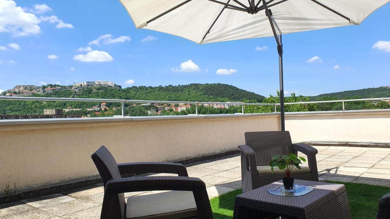 Apartman Kovacic - Knin Buitenkant foto