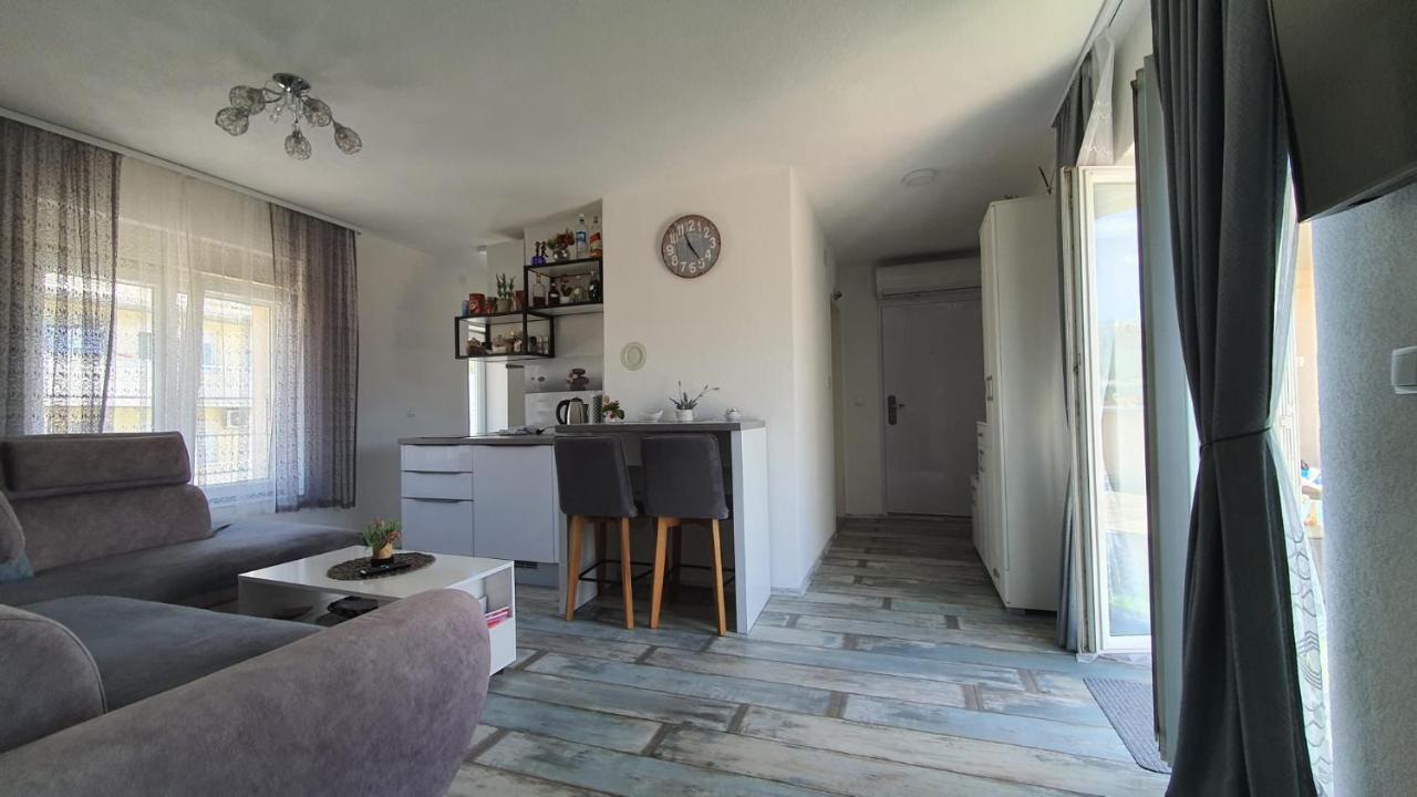 Apartman Kovacic - Knin Buitenkant foto