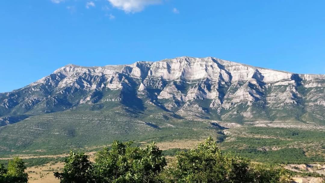 Apartman Kovacic - Knin Buitenkant foto
